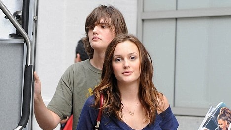 Leighton Meester’s Siblings: A Glimpse into the Actress’s Extraordinary Upbringing